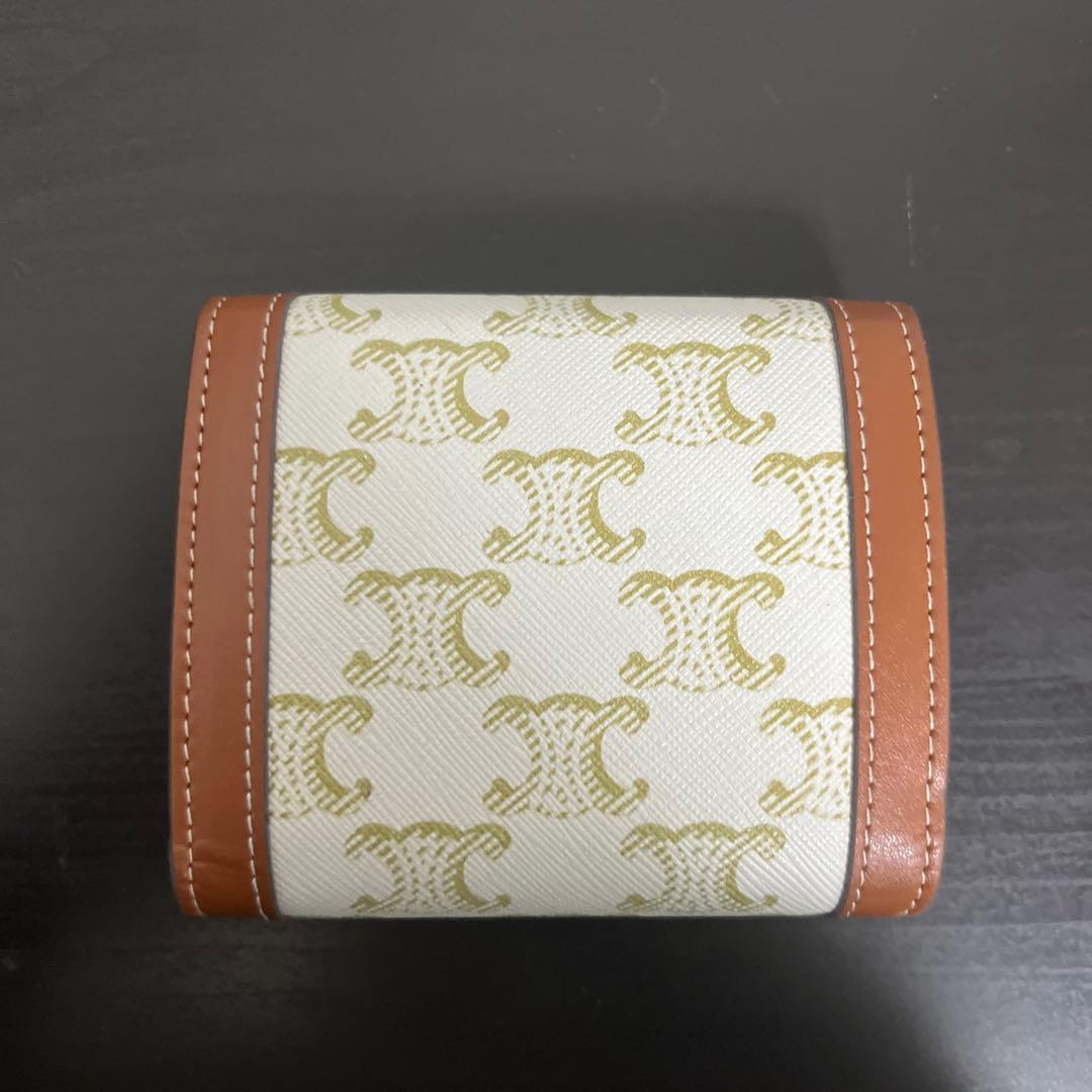 CELINE 三つ折り財布