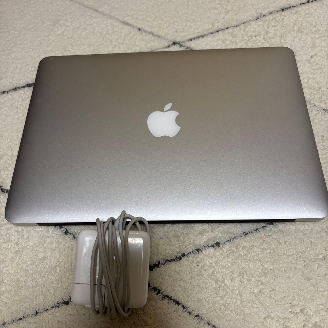シルバー MacBook Air 本体 充電器付き