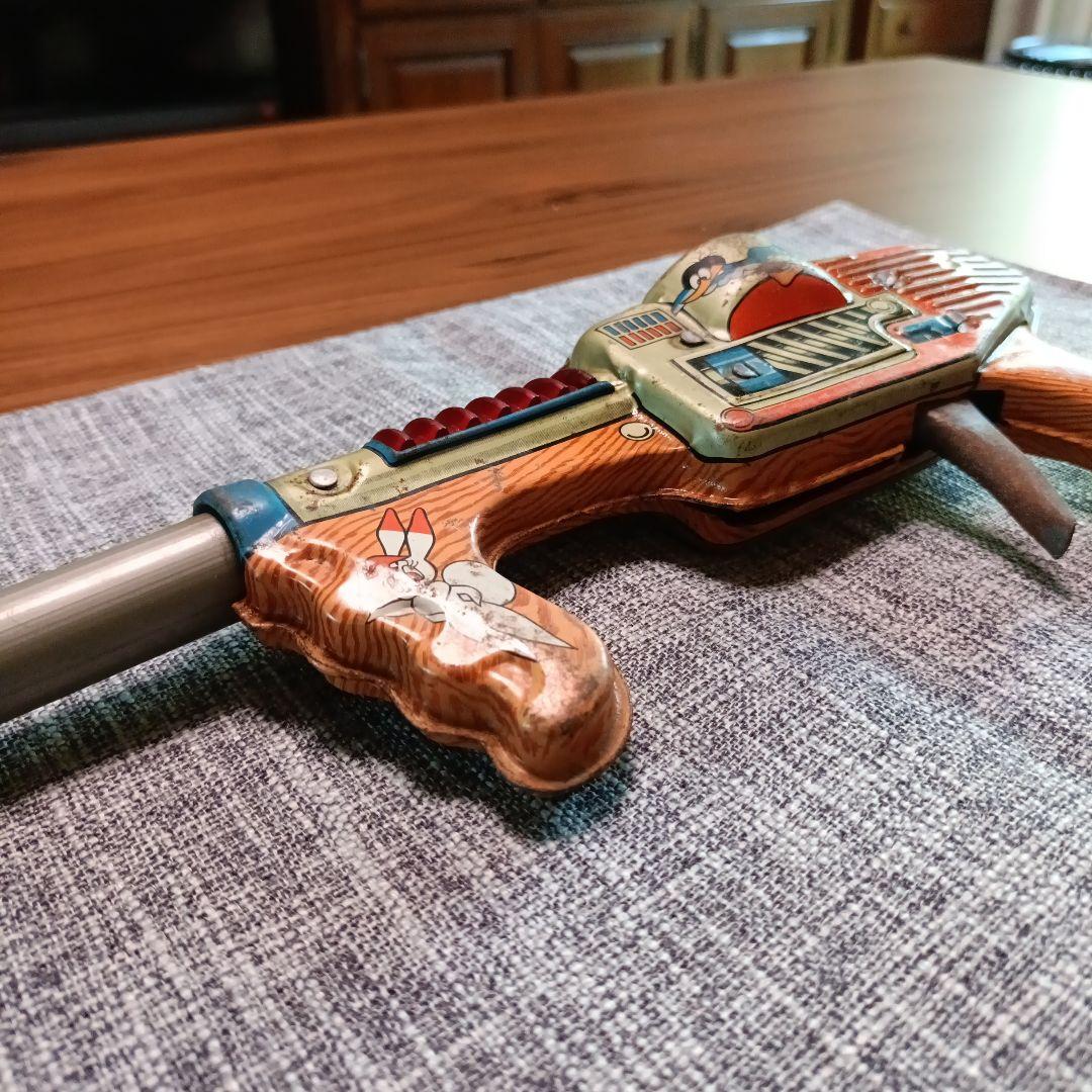 W3 ワンダー　スリー　トミーガン