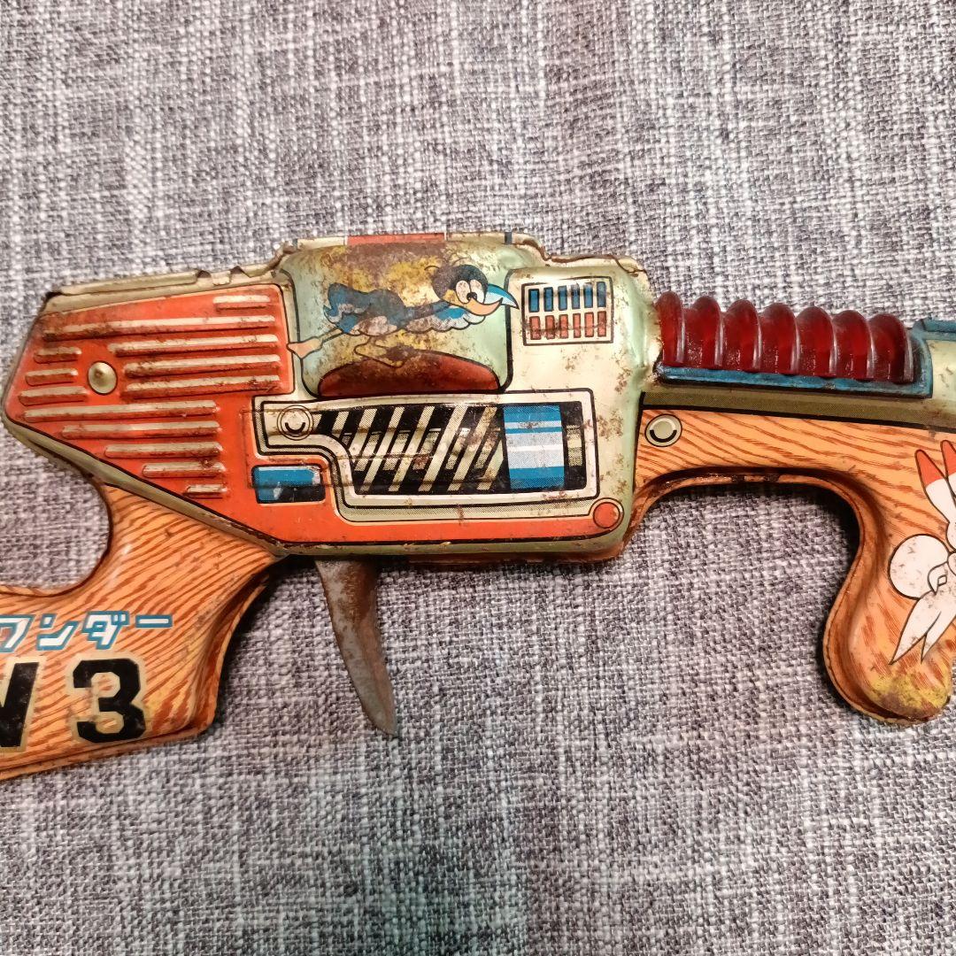 W3 ワンダー　スリー　トミーガン