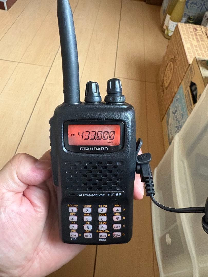 STANDARD FMトランシーバー FT-60