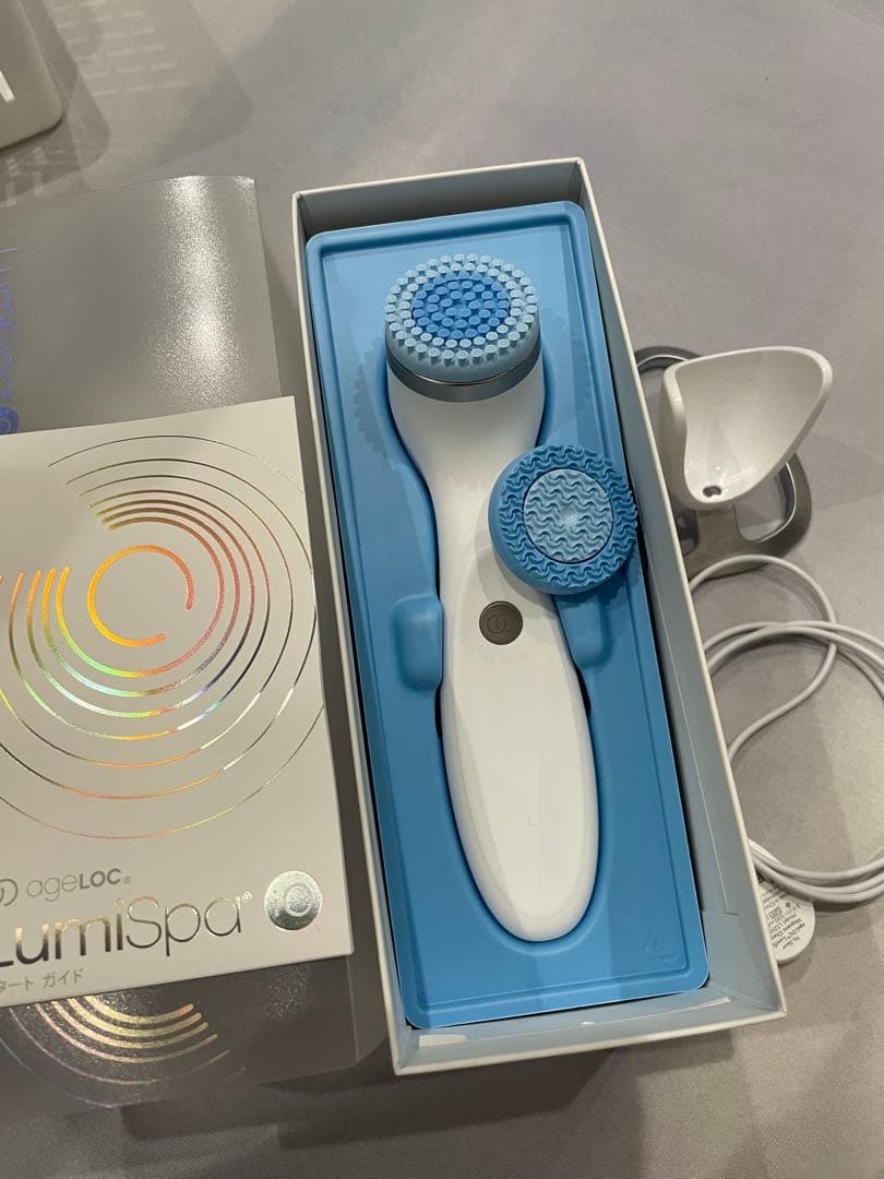 LumiSpa 洗顔ブラシとクレンザーセット