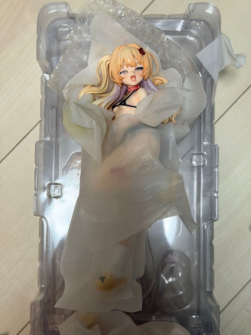 【難あり】アズールレーン バッチ アニバーサリーイラスト Ver.ぬいぐるみ付き