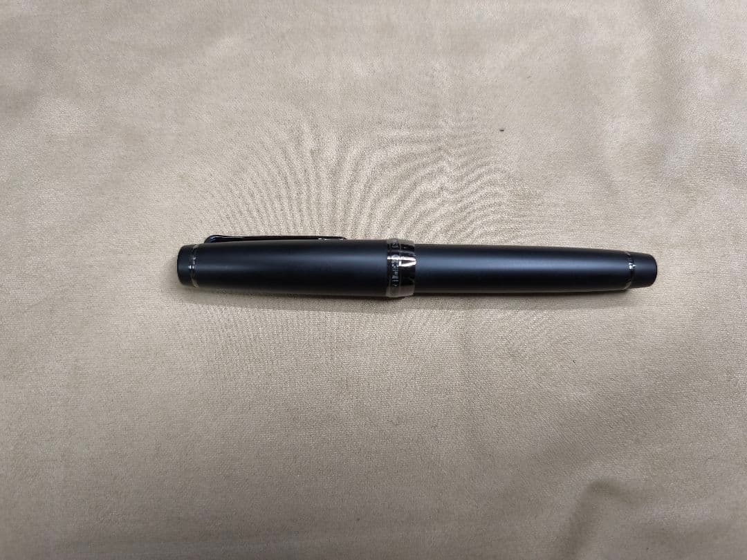 SAILOR万年筆 プロフェッショナルギア インペリアルブラック 細字