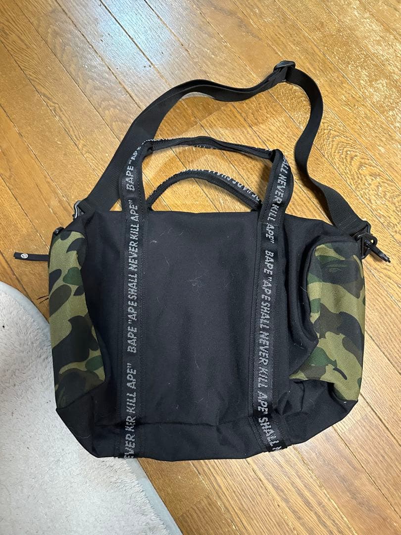 エイプ　OUTDOOR コラボボストンバッグ ブラック・迷彩