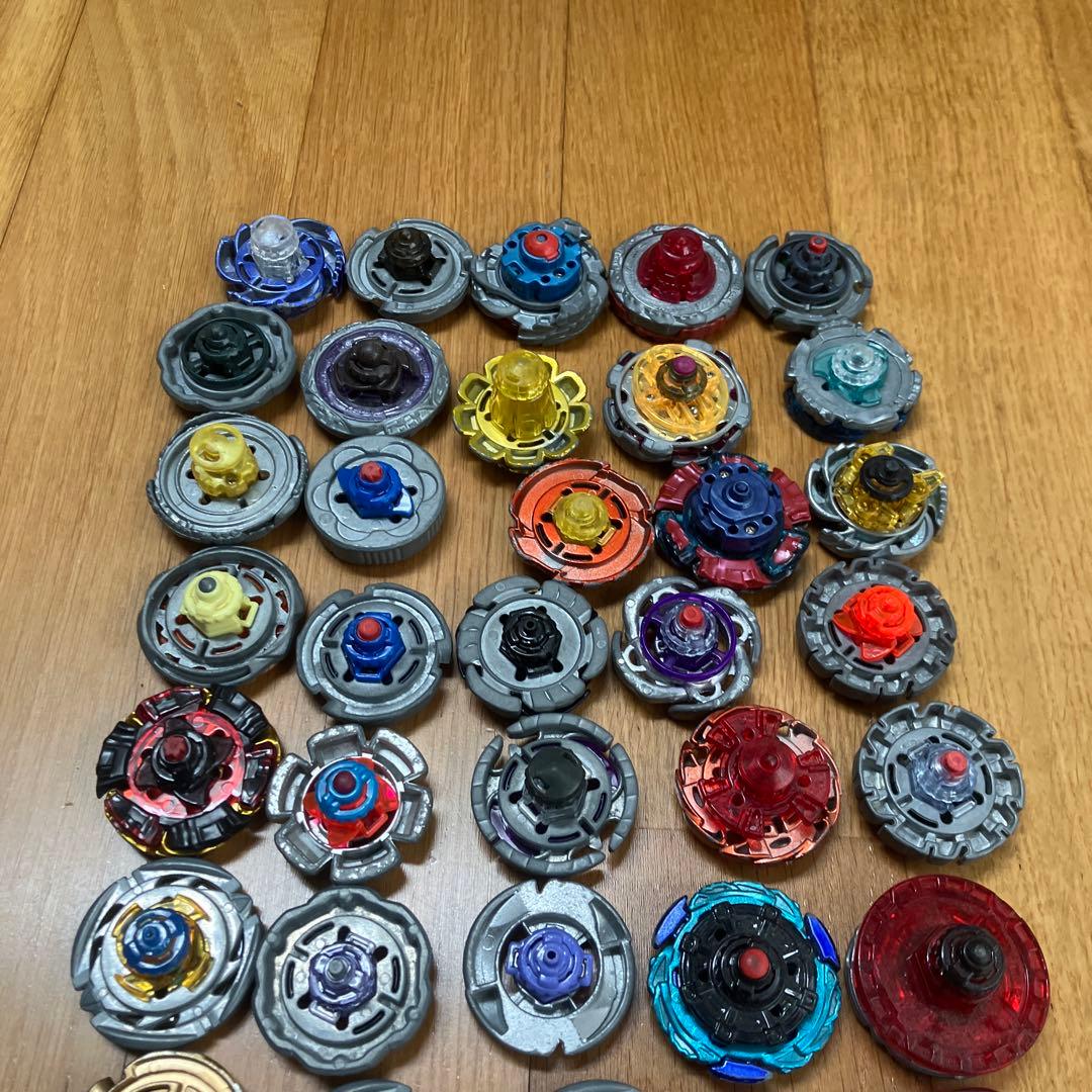 ベイブレード　50個まとめうり