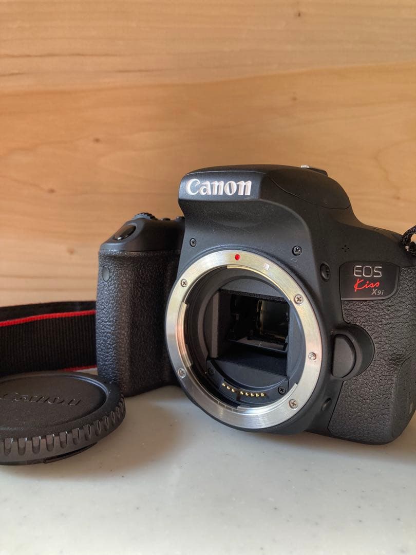 Canon EOS Kiss X9 iデジタル一眼レフカメラ