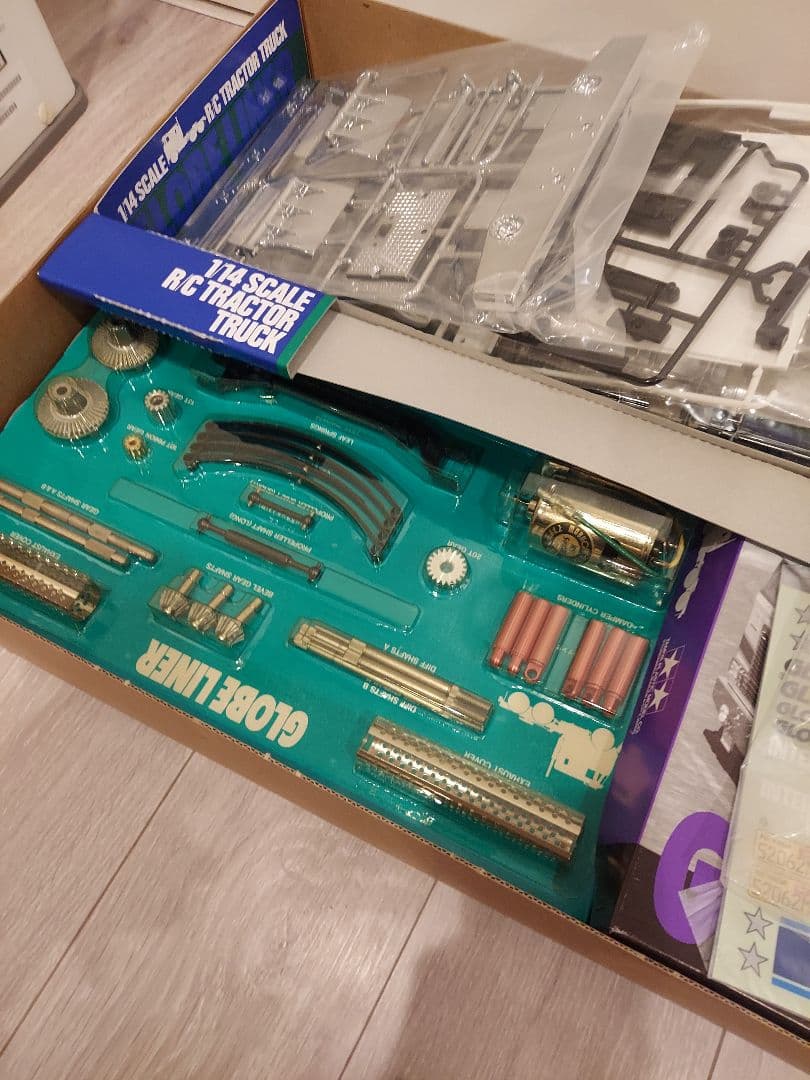 新品　未組立　タミヤ TAMIYA 56304 1/14　グローブライナー