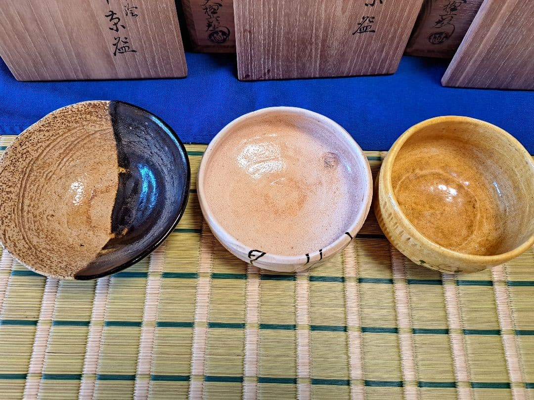 九代大樋長左衛門　12ヶ月茶碗　12客