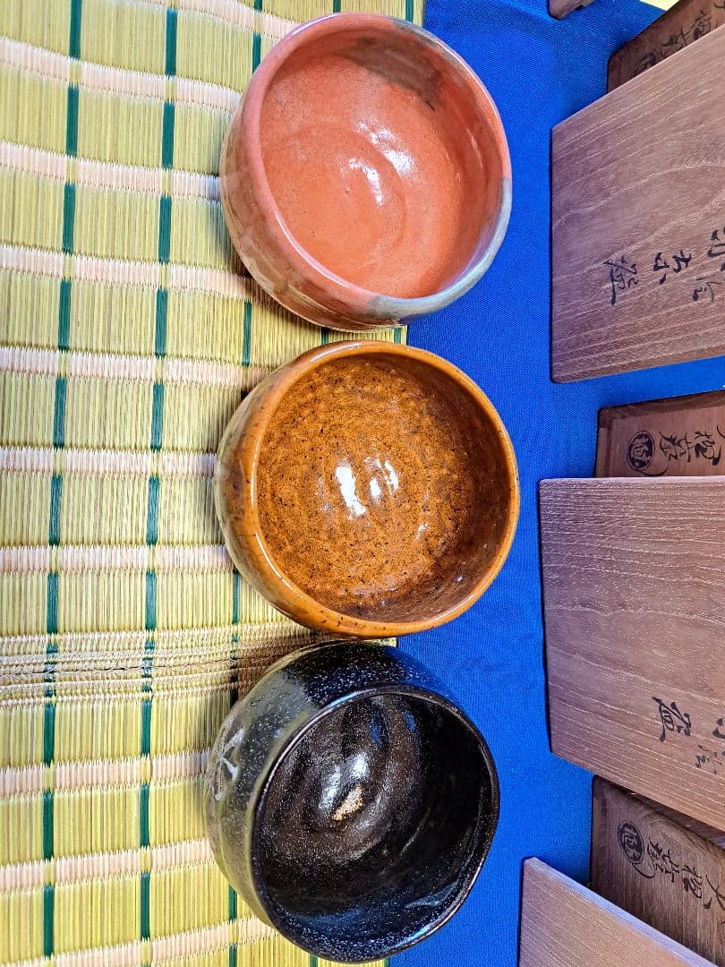 九代大樋長左衛門　12ヶ月茶碗　12客