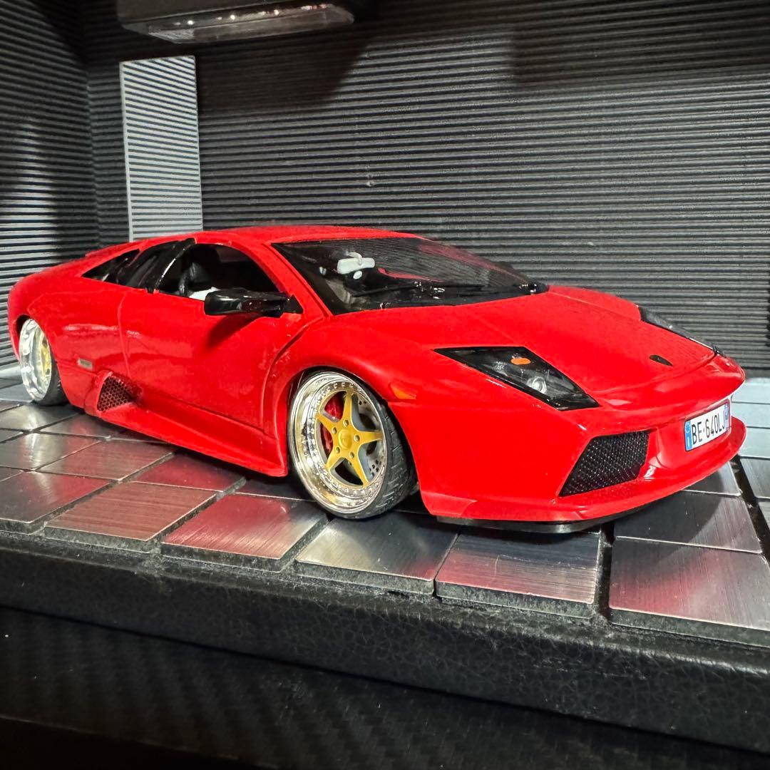Bburago 1/18 ランボルギーニ ムルシエラゴ(カスタム仕様)レッド