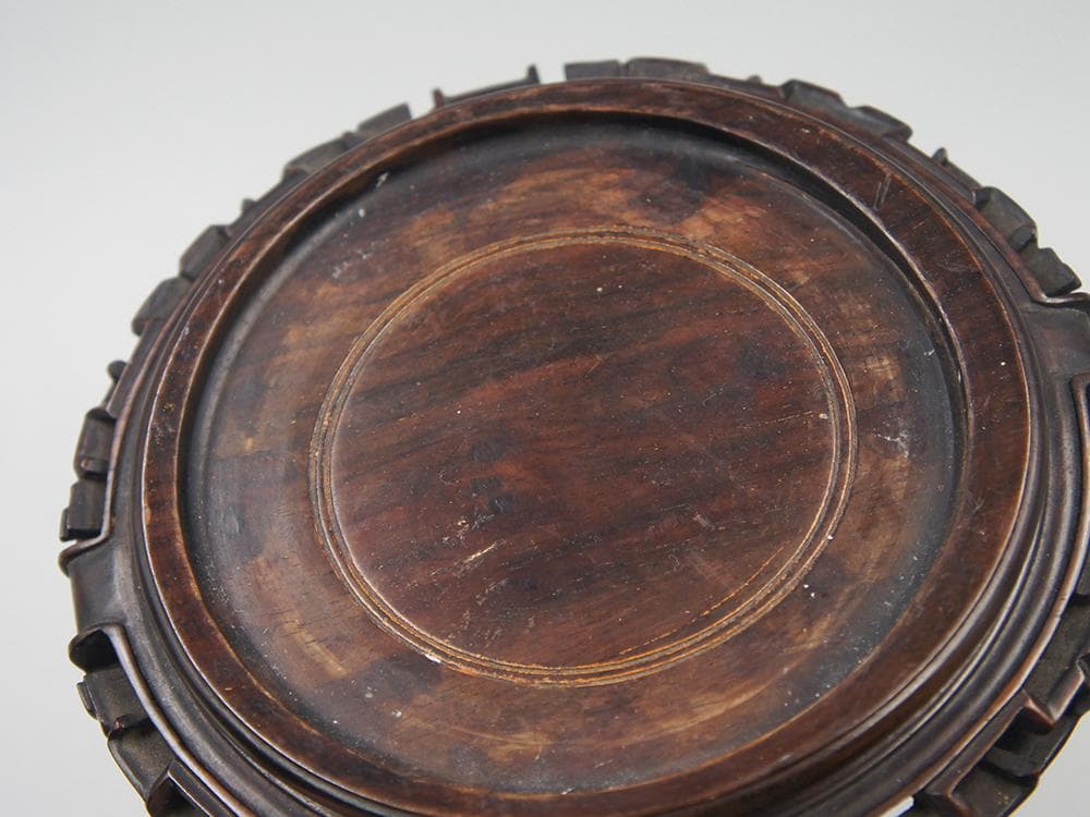 【木】　★ 竹木 唐木透彫拐子紋底座 ★　清時代　圓形 四足 細工彫刻　文房珍玩