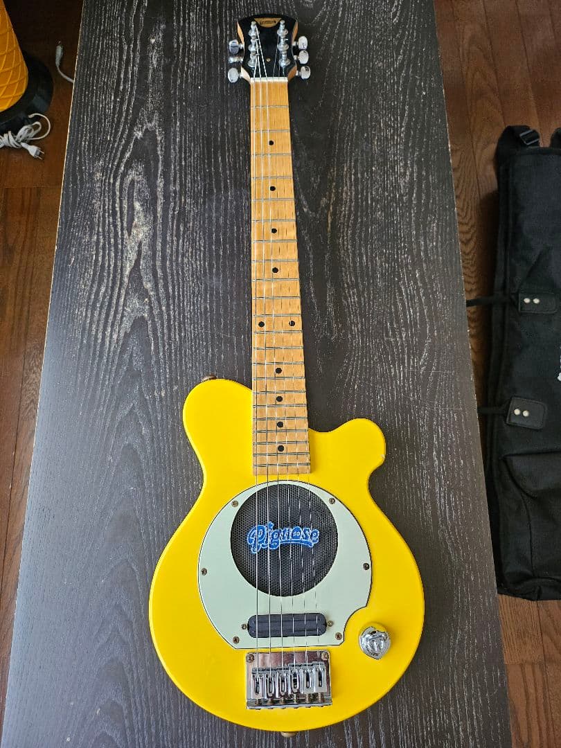 Pignose イエローエレキギター