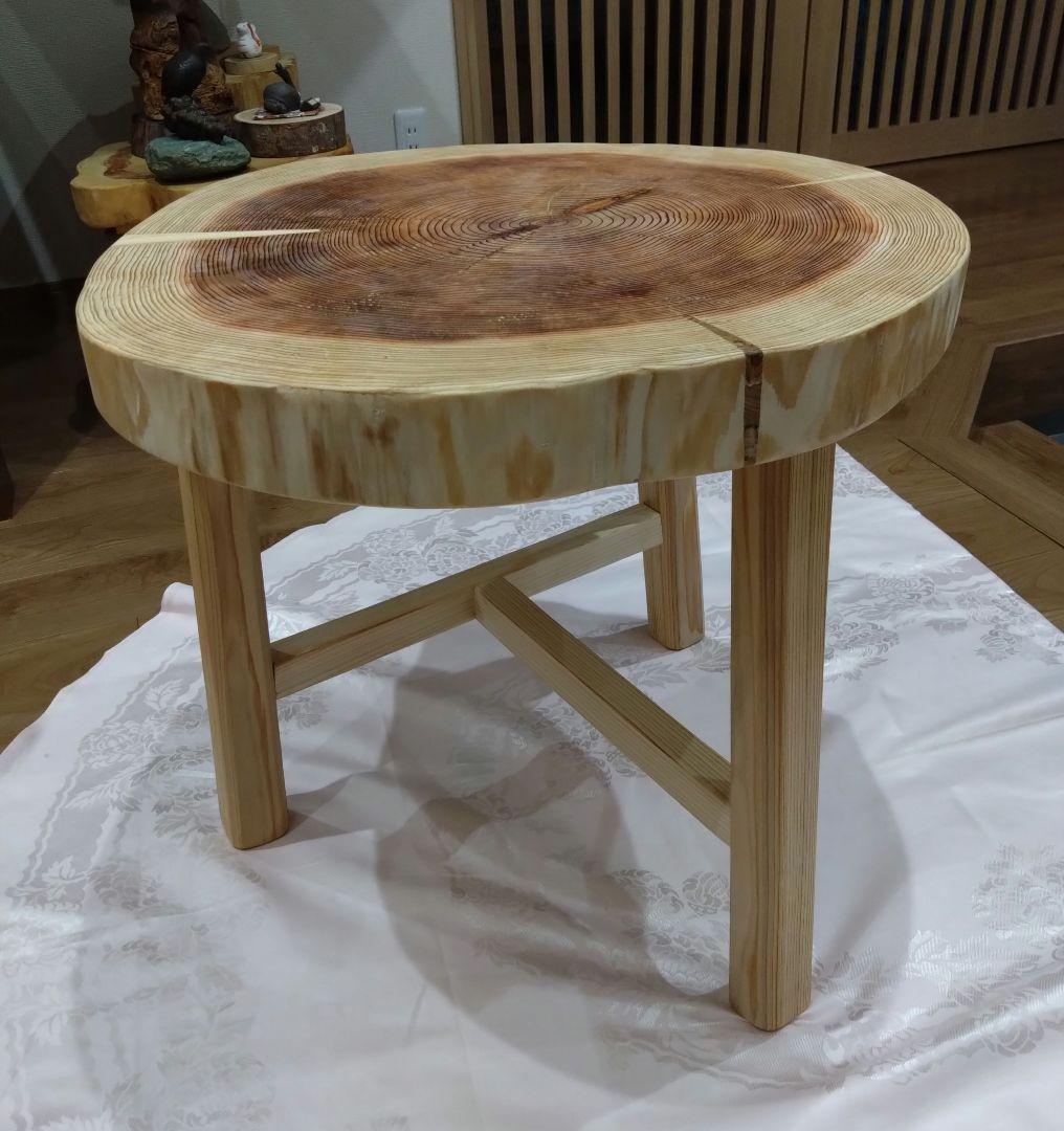 杉の輪切り58㎝円形ローテーブル⑮　樹齢約70年杉の模様が綺麗❕