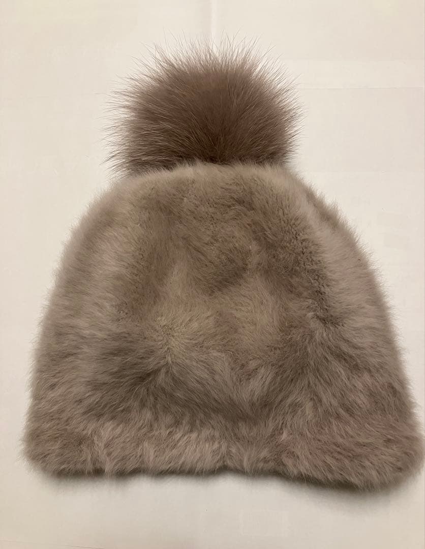 MaxMaraイタリア製　アンゴラ帽子ポンポン付き