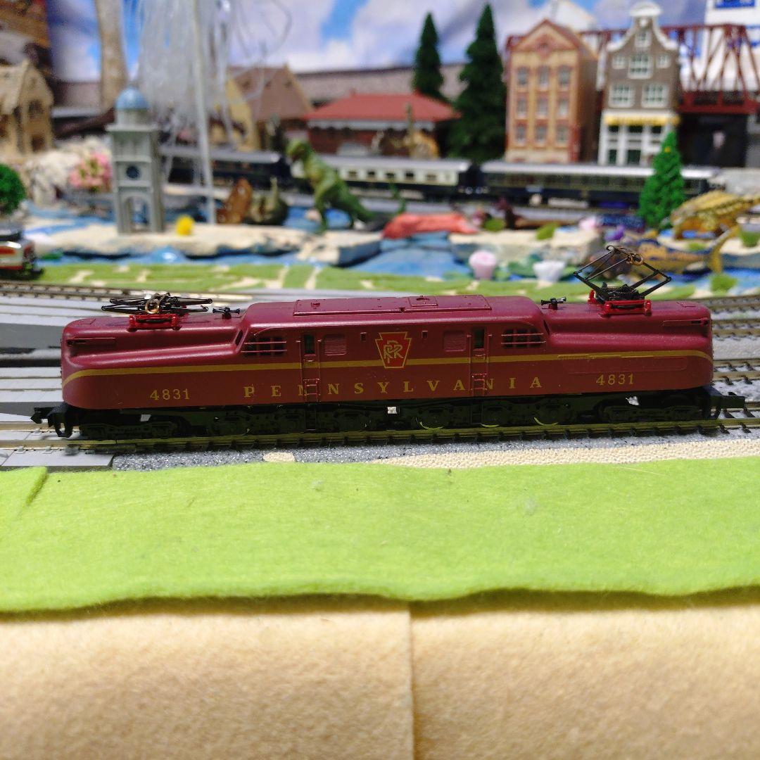 Nゲージ ペンシルバニア鉄道GG1型電気機関車 ARNOLD/RIVAROSSI
