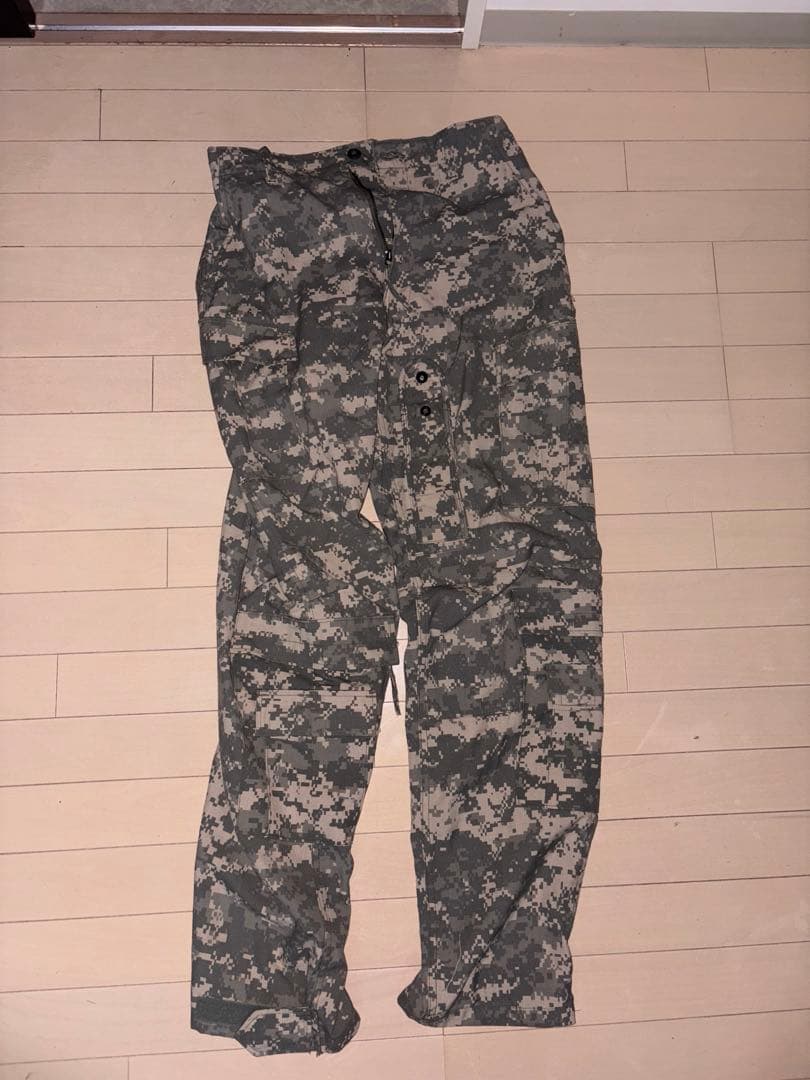 デジタル迷彩 迷彩服