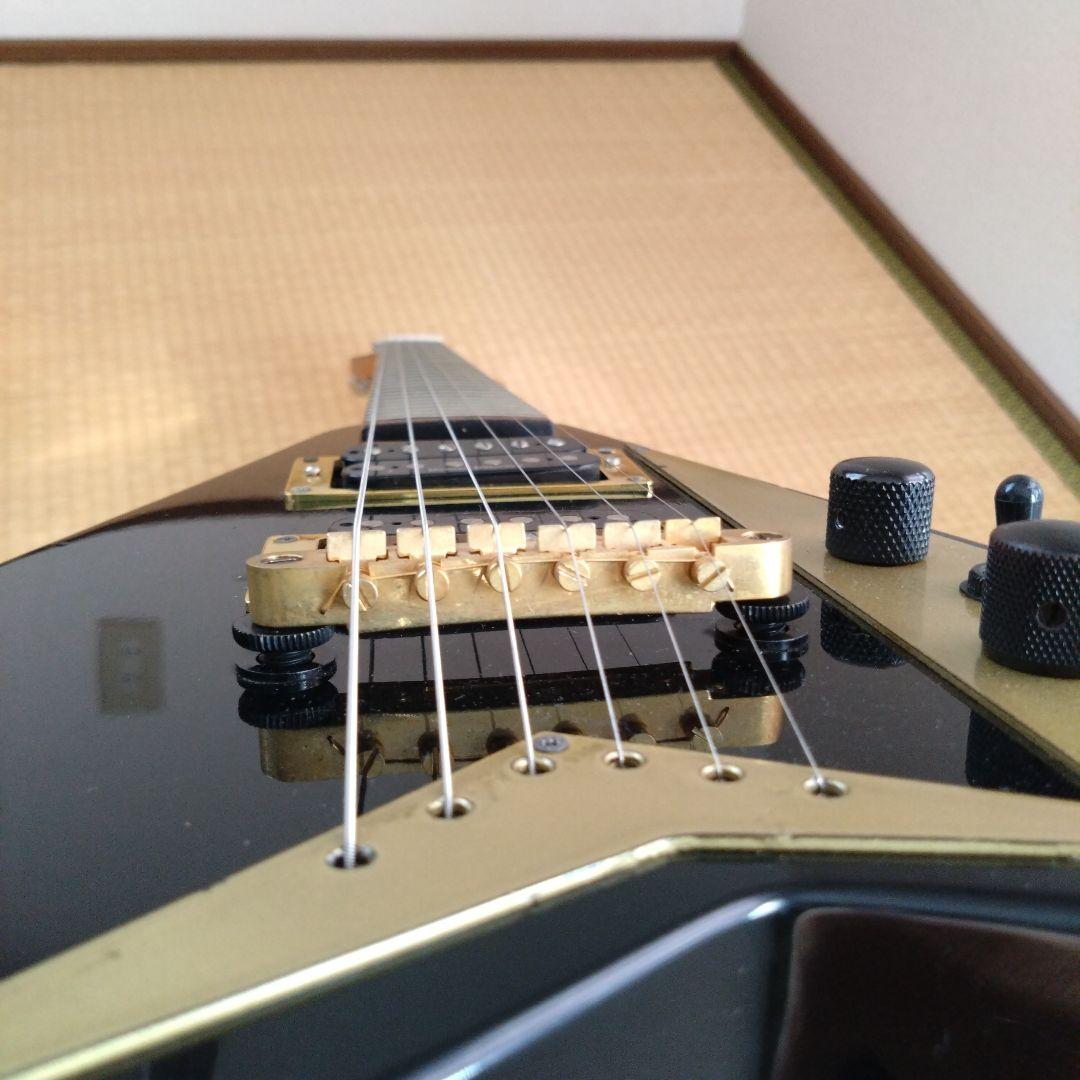 価格交渉ご自由に!変形V　ギター　黒　ブラック