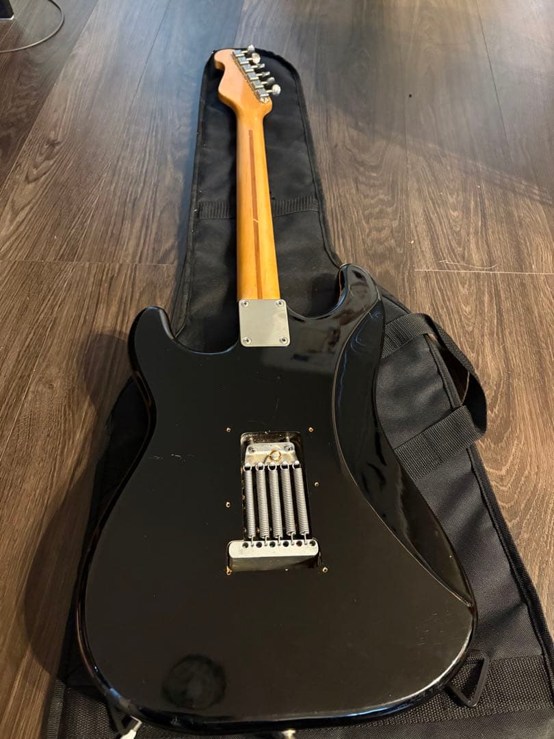 ST360m日本産のカスタムHHストラトキャスター