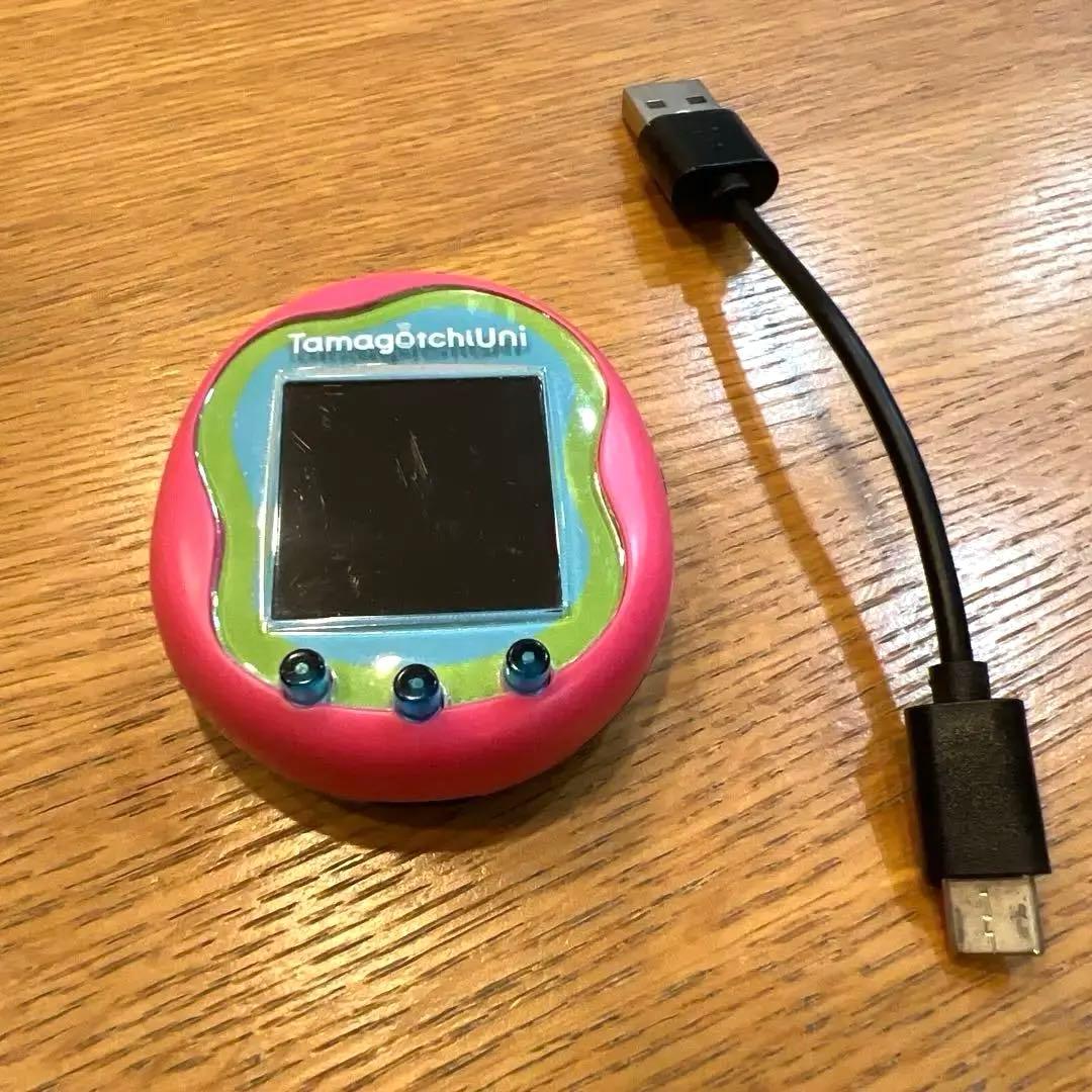 最終値下げ！　たまごっちユニ　ピンク 　「可哀想にランド」ダウンロード済み