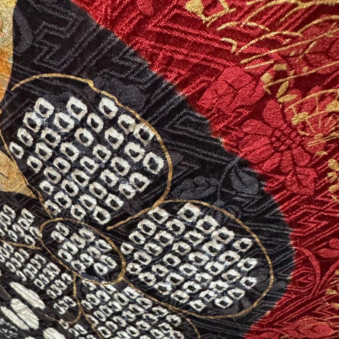 美品　絞り　地紋　金彩　鬘帯花文　花刺繍　逸品　フルセット　振袖　振り袖