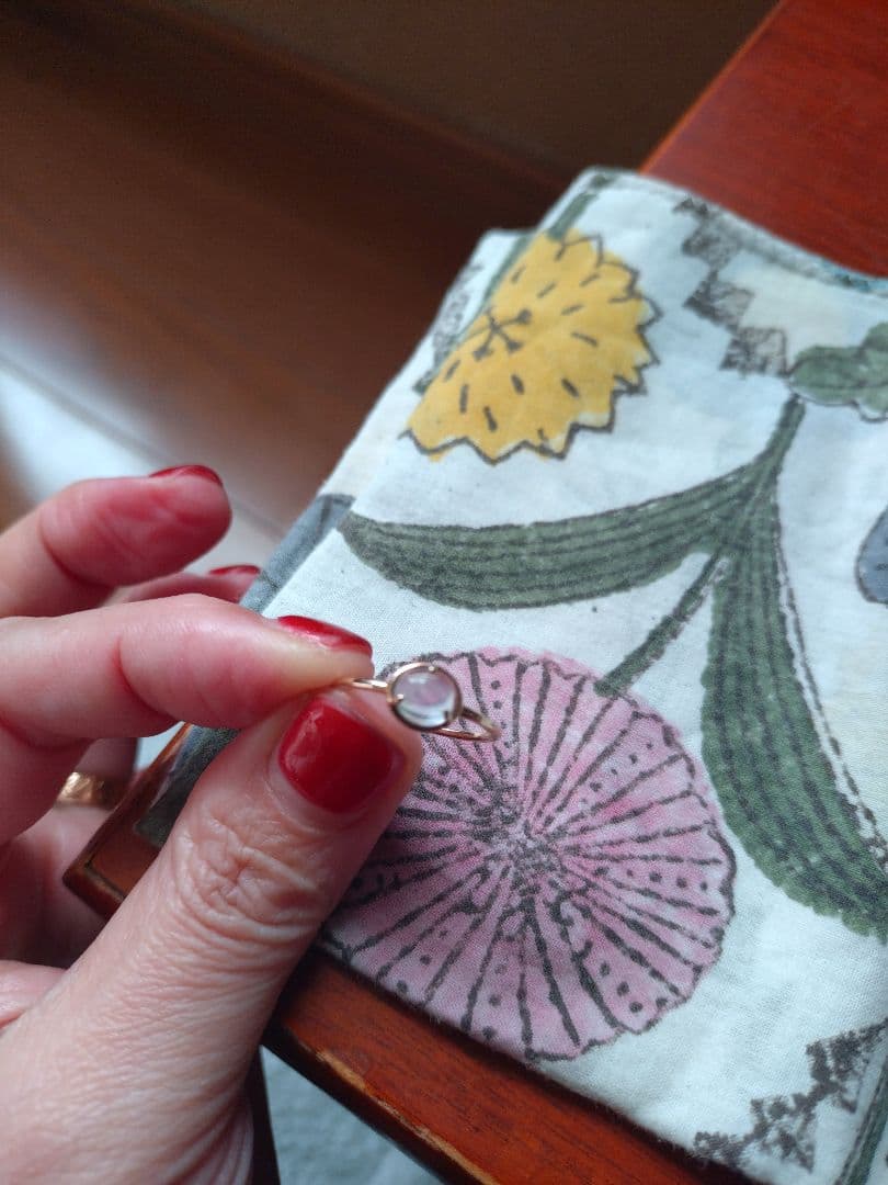 ete　エテ　K10 レインボーフローライト リング