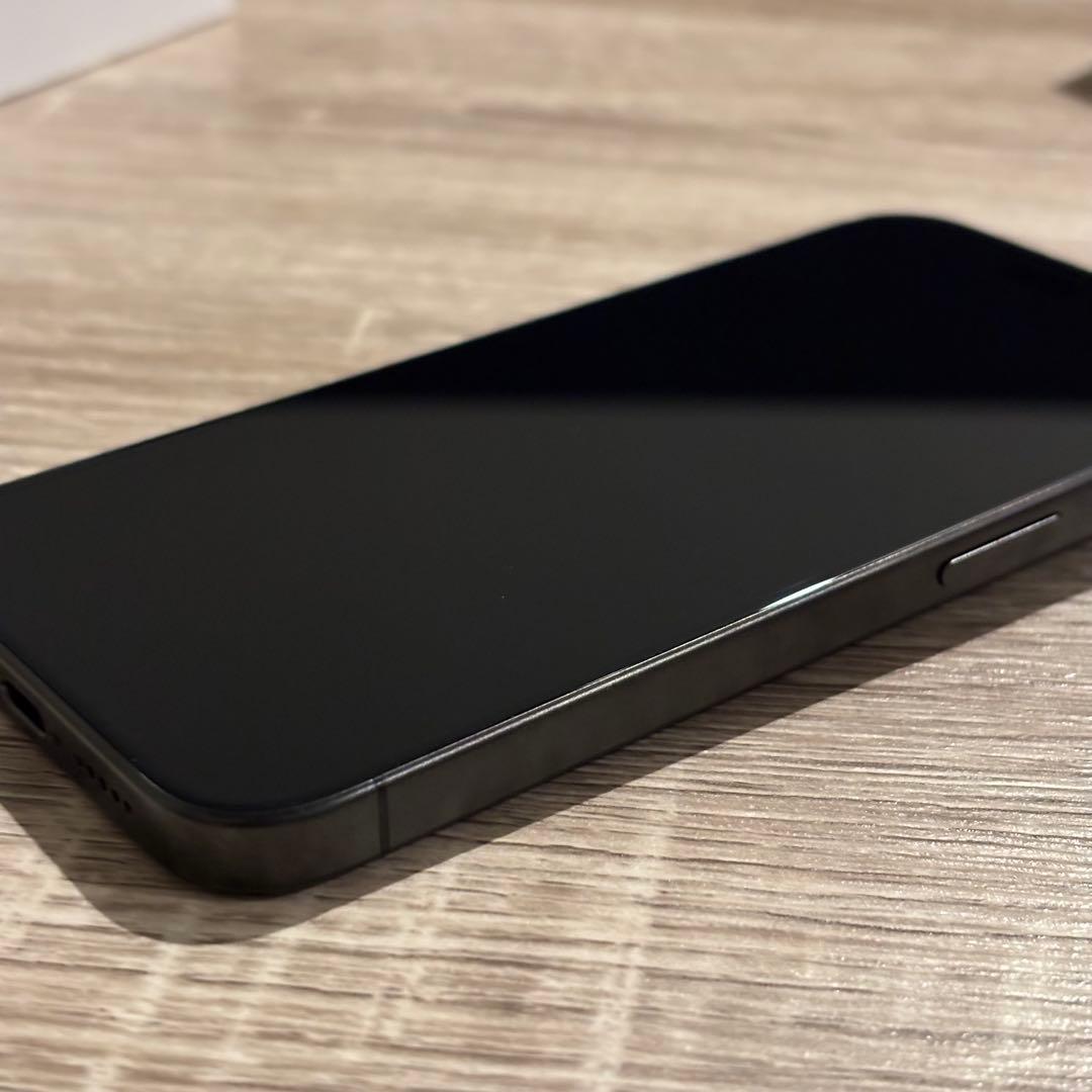 値下げ中：【美品】iPhone 15 Pro 256GB／国内版SIMフリー