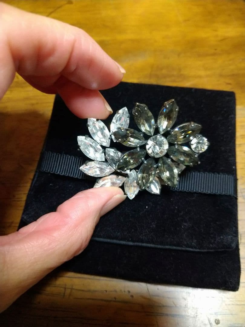 本日のみ値下げフォクシーブローチ