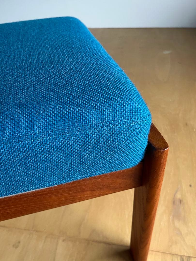 北欧デザイン オットマン 美品 チーク無垢材 ヴィンテージ家具