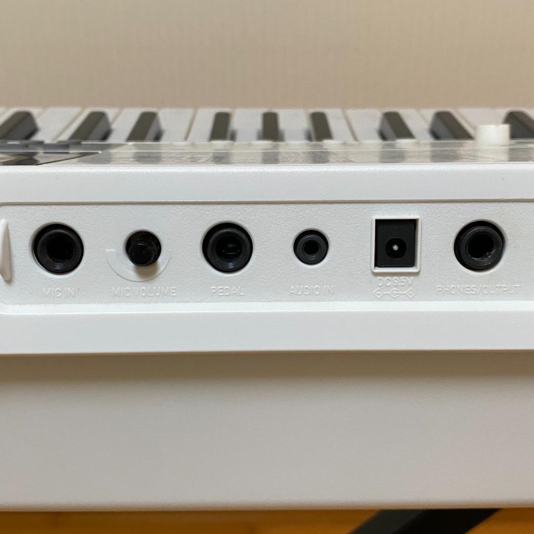 CASIO カシオ 電子キーボード 光ナビゲーション LK-512 61鍵盤