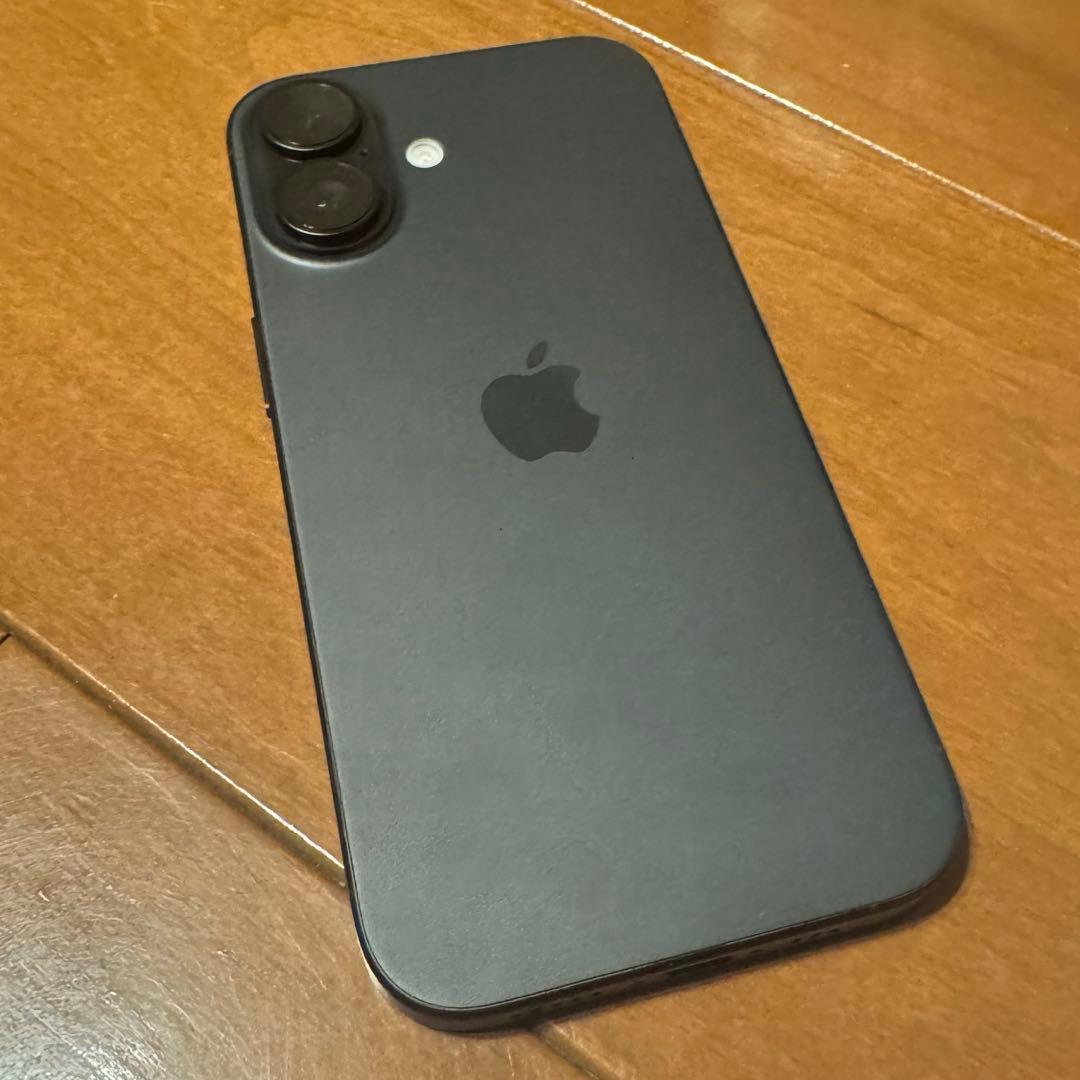 [美品] Apple iPhone 16 ブラック 本体 simフリー