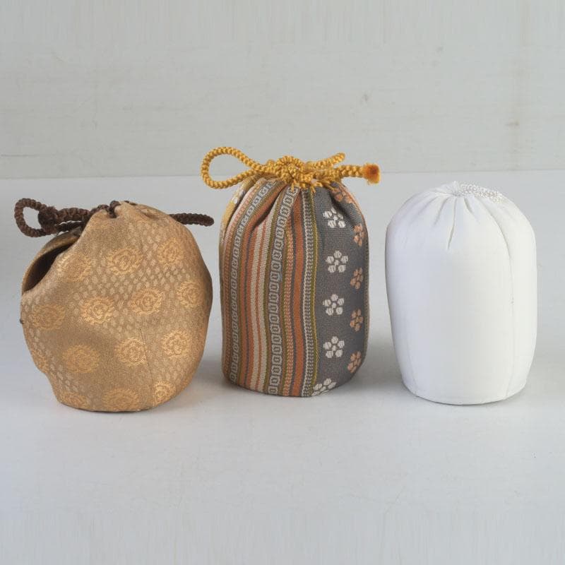 茶道具　備前焼　伊勢崎紳作　肩衝茶入　仕覆二点付　共箱　C　9774