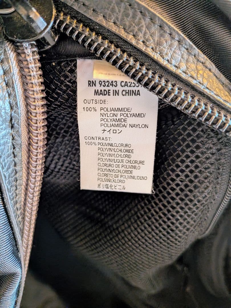 美品 DIESEL スタッズ付きボストンバッグ ブラック 旅行用 手提げ 黒