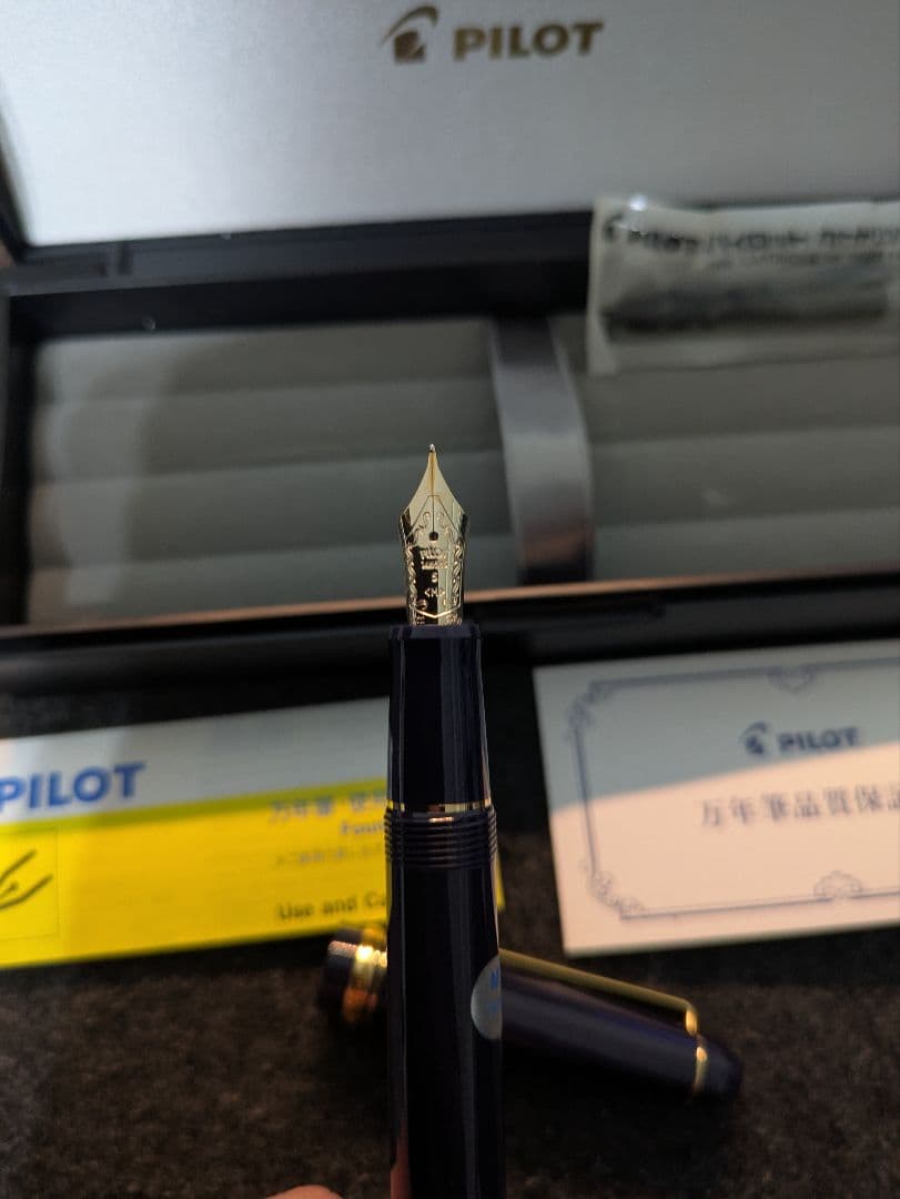 【新品・未使用】PILOT CUSTOM 74 万年筆 ネイビー カートリッジ付
