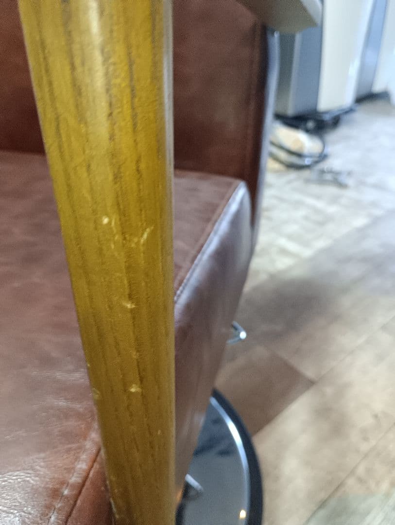 美容室　マテリスタイリングチェア