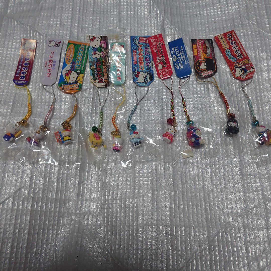 ハローキティストラップ109個セット海外限定品等