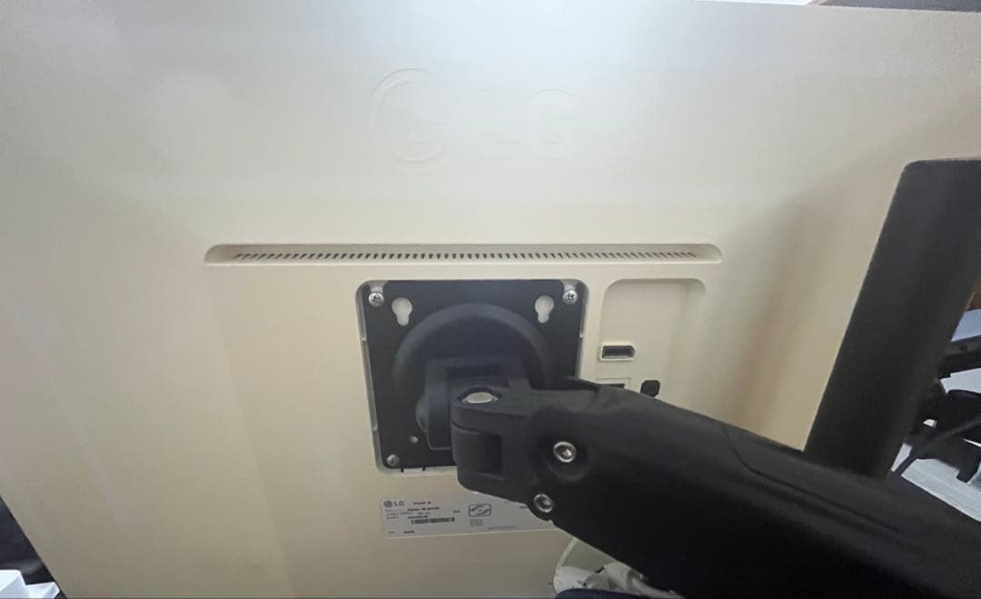 LG 27インチ 4Kモニター 27UL550-W