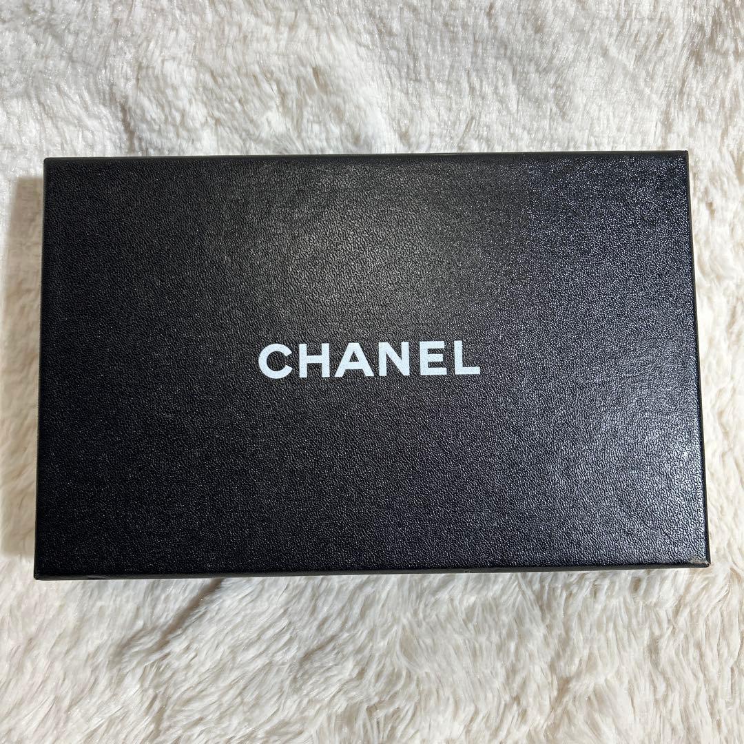 CHANEL ココマーク ラムスキン マトラッセ 三つ折り 長財布