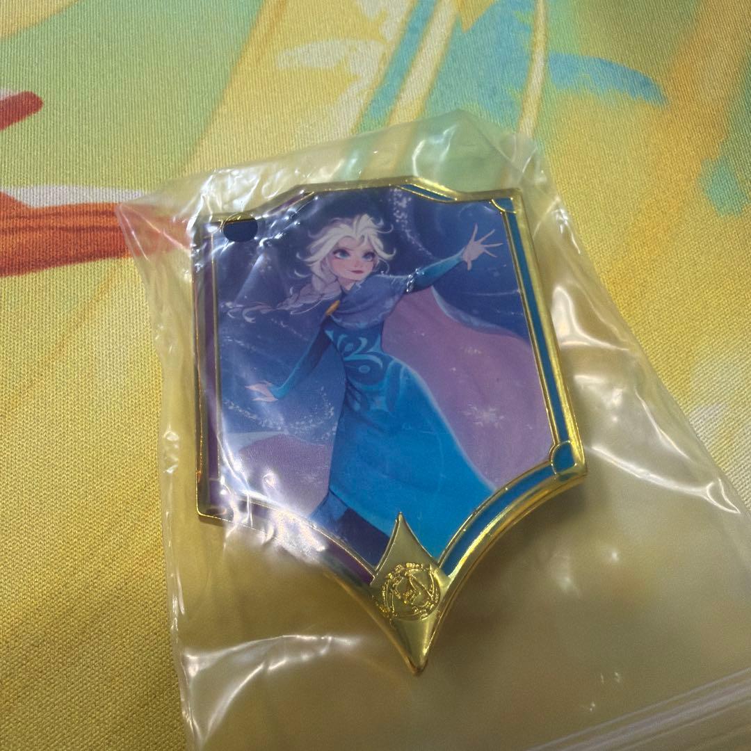 エルサ　ピンバッジ　ロルカナチャレンジ