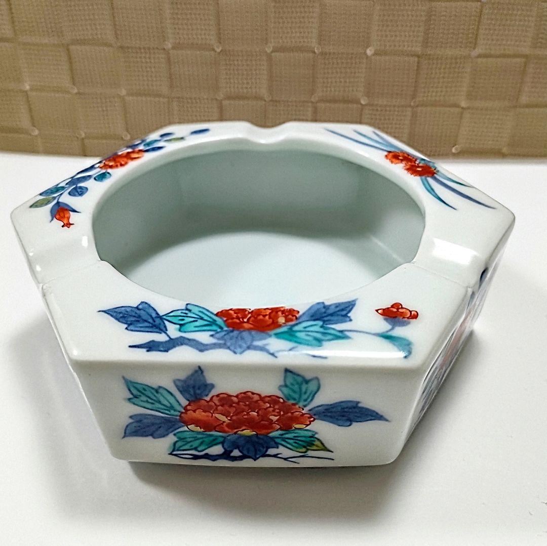 ●5230#0113　今泉今右衛門(人間国宝)　錦花絵 灰皿　0309