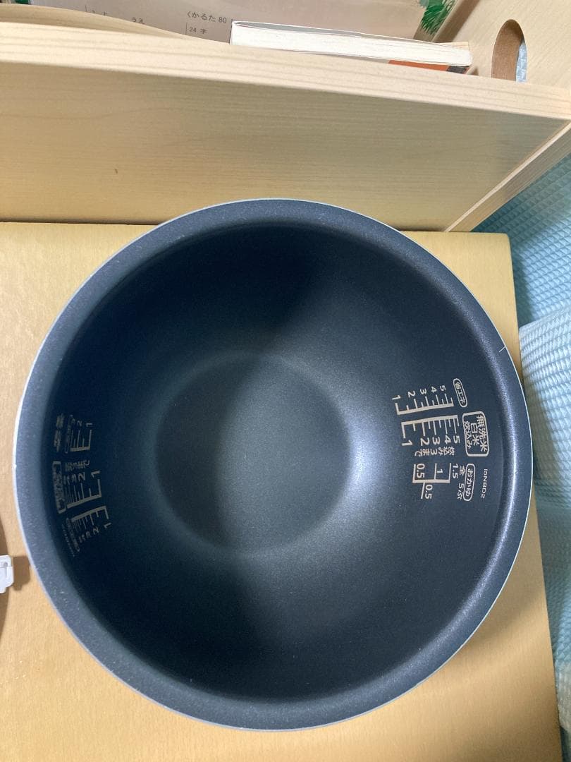 ★美品★アイリスオーヤマ ERC-IE50-W IH　5.5合炊き 2019年製