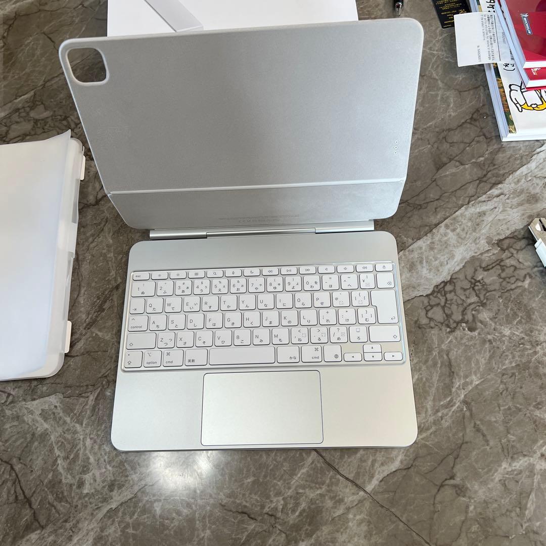 Apple Magic Keyboard for iPad 13ホワイト未使用
