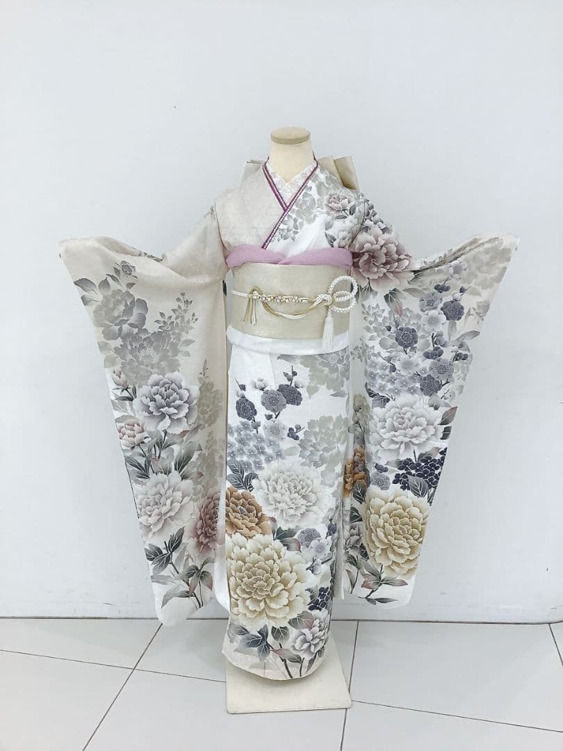 カリスト　振袖(仕立て代込み)と帯のみ