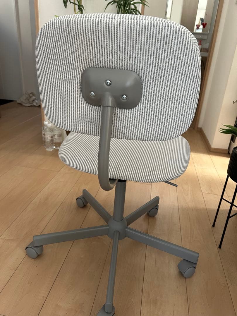 IKEAデスクチェア　椅子　新品　今だけ！