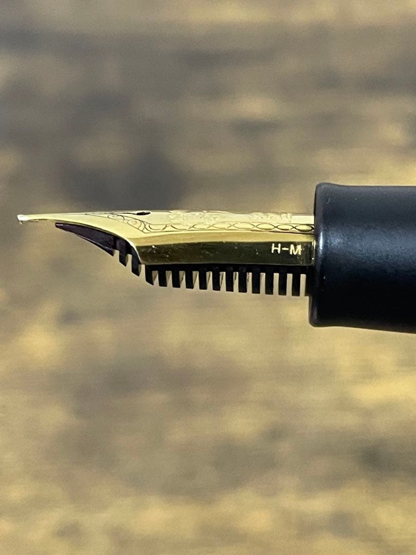 イニシャル入り　未使用に近い　梨地　21k プロフィット21 セーラー　万年筆