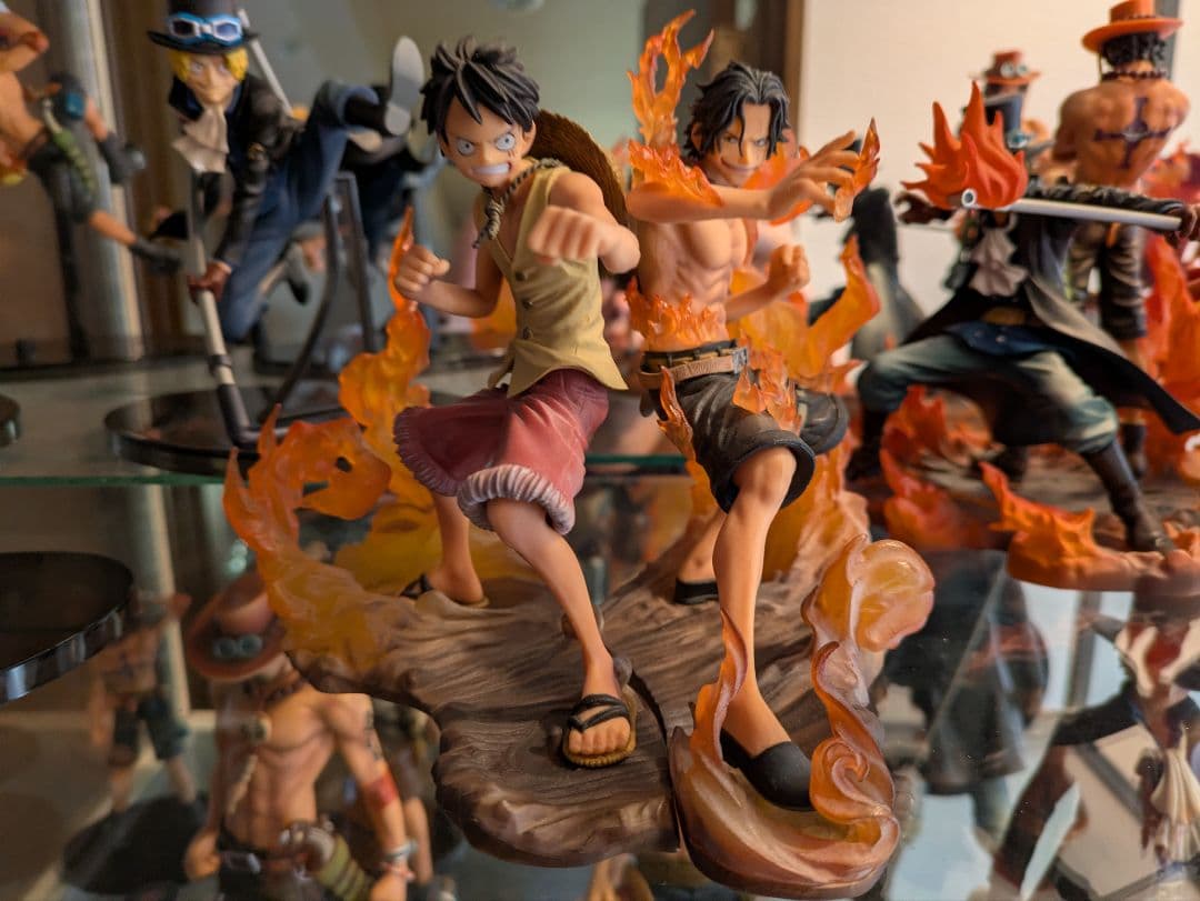 お買い得！最強の3兄弟 豪華20体セット ワンピース ルフィ エース サボ