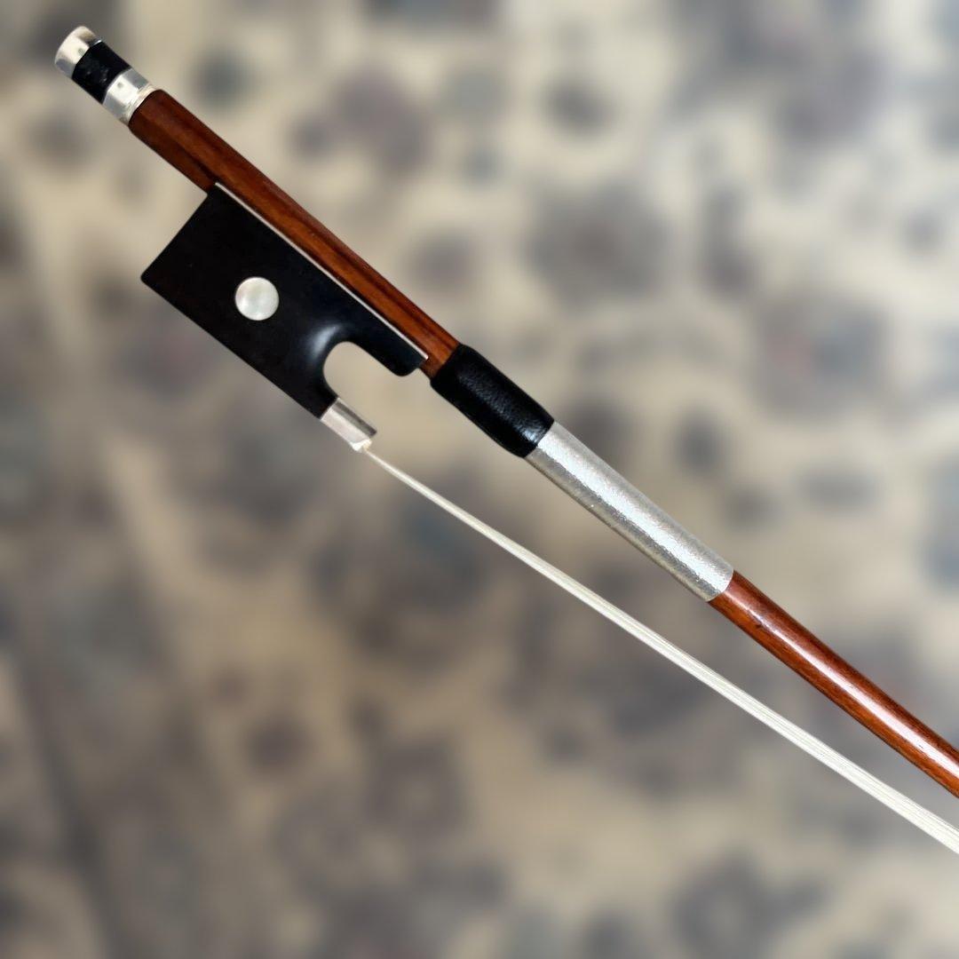 SUGITO バイオリン弓　4/4 フェルナンブーコ　良好