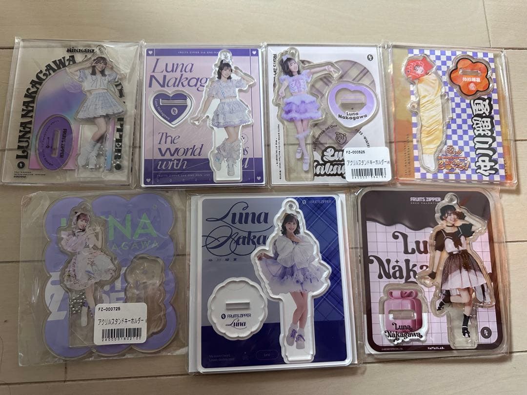 プニキページ　仲川瑠夏アクスタ