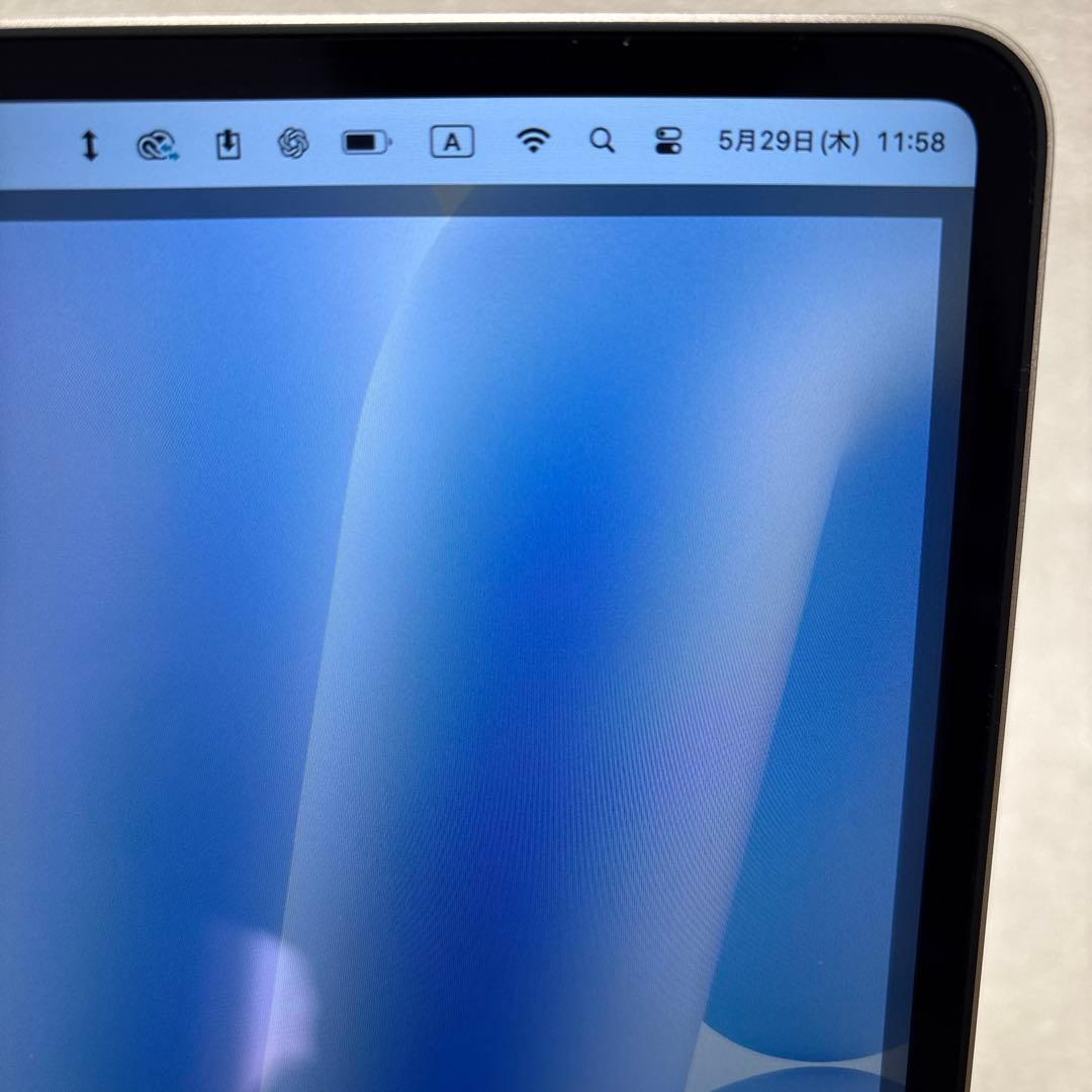 MacBook Air M2 ケース付き