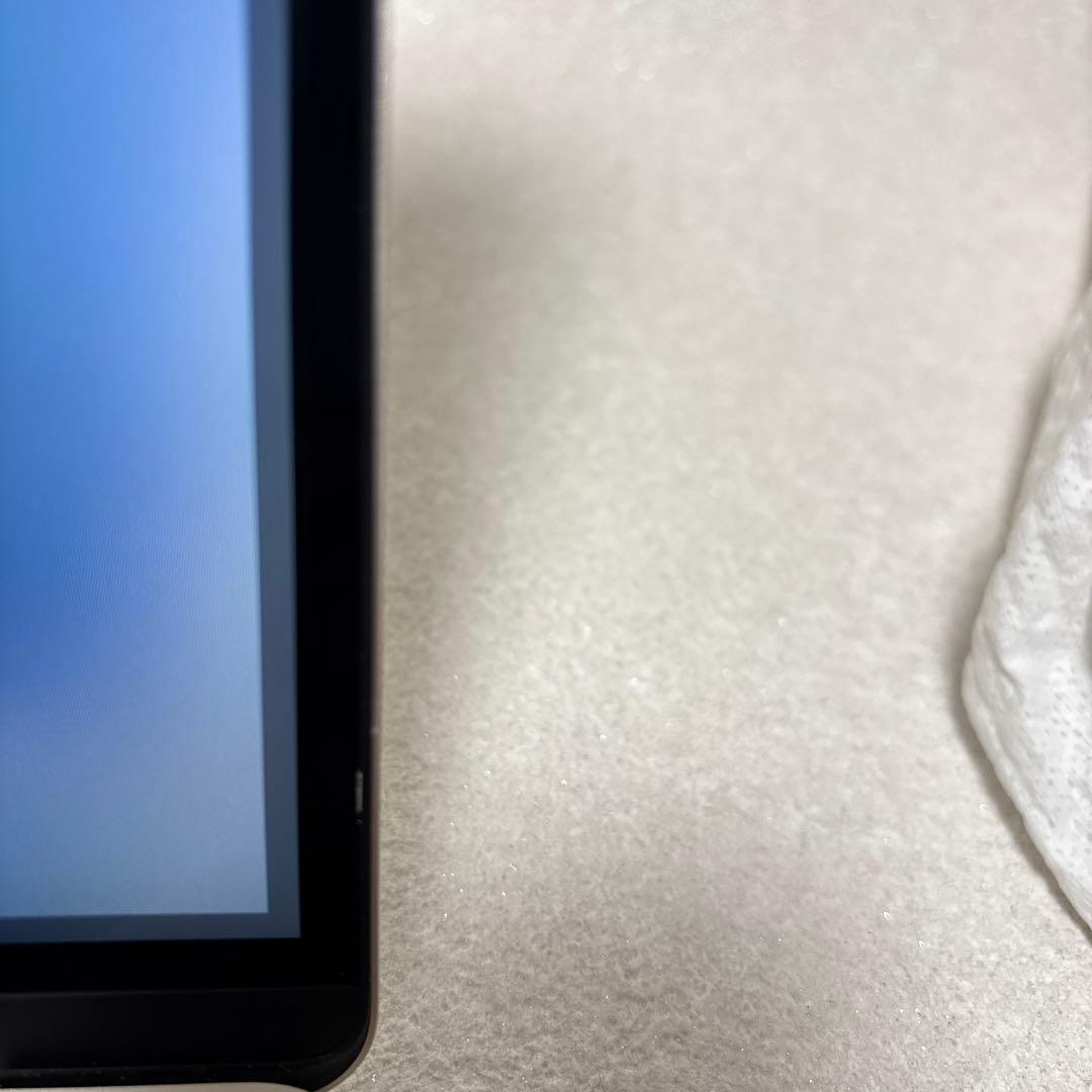 MacBook Air M2 ケース付き